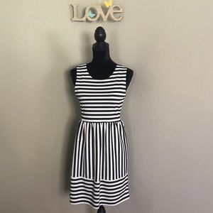 Monteau Stripped black and white dress size M